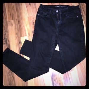 OLD NAVY | Rockstar Skinnies w/built in sculpt